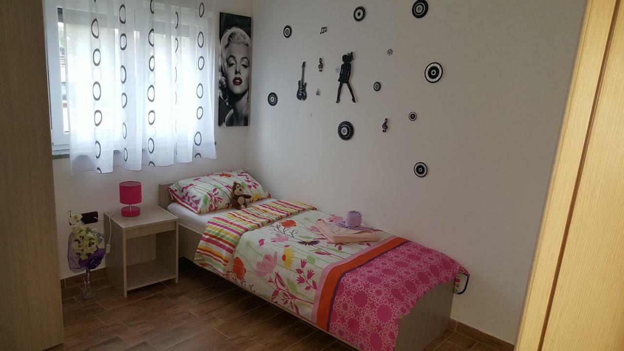 Apartment Rose Póla Kültér fotó